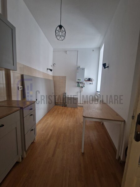 Piata Amzei Spatiu comercial in vila, etj. 1 + mansarda, 220 mp,